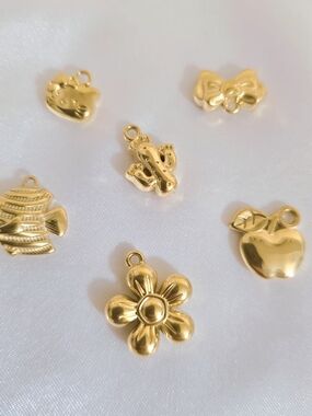 Gold-plated Charm Mix - Flower,‎ Apple, Bow, Cat, Fish, Cactus